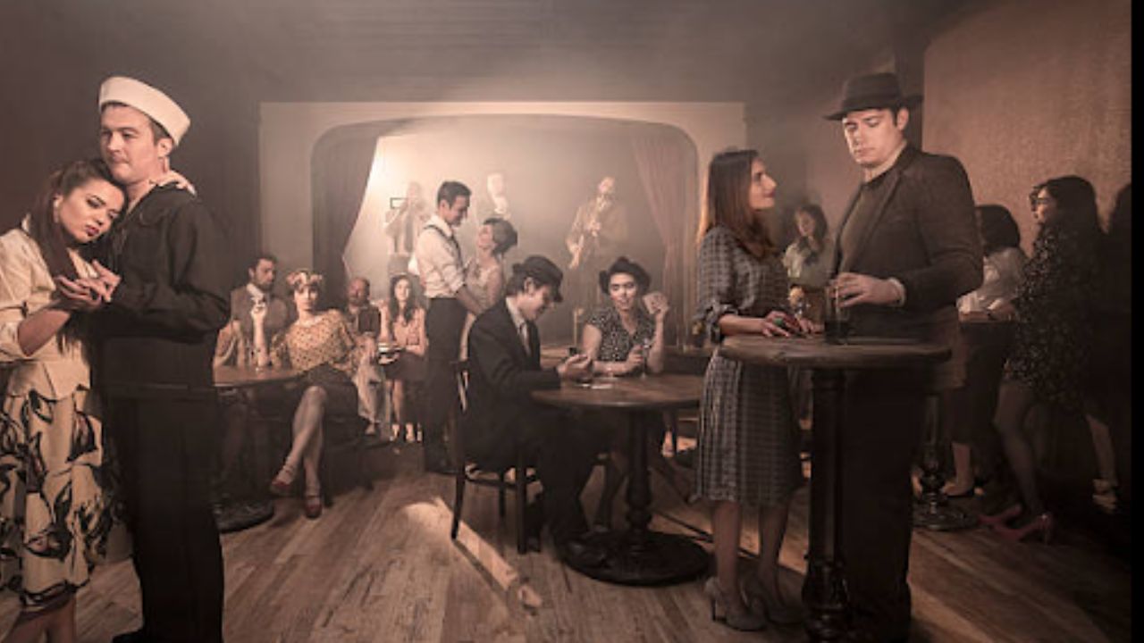 Speakeasy Outfit Ideas: Vintage Vibes vs Modern Style Explained